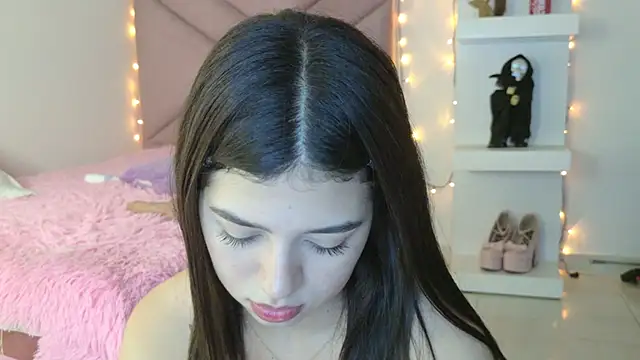 eva_sin18 live sex cam