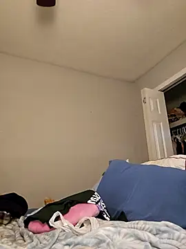 oliviaprettypussy webcam