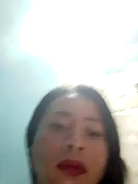 YourHotMenxie18 webcam