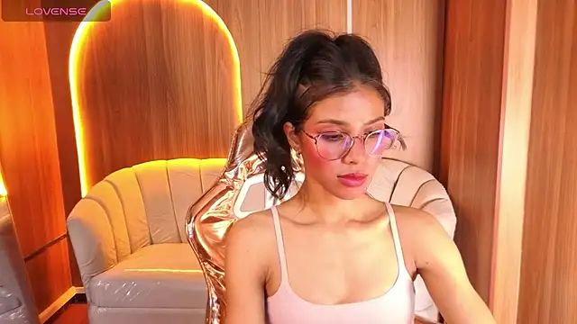 Alina_b_ webcam