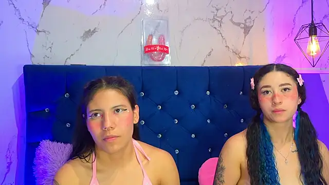 Dakotaa_Johnson webcam
