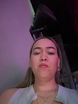 Danielavegax live sex cam