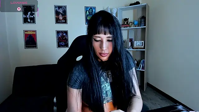 Ravenelle_ webcam