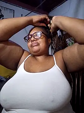 YELLOW_BONE webcam
