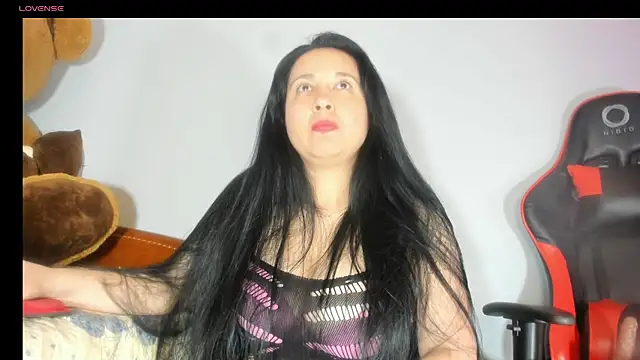 cami_hot_tits webcam