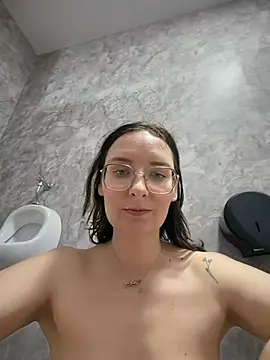 The_Snowwhitee webcam