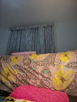 kathy2026 (F young) - Eat my pussy BIG SQUIRT
