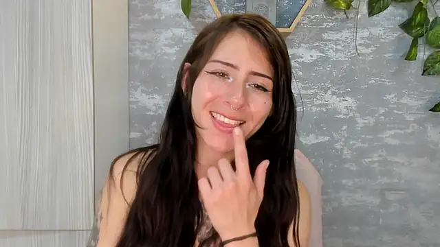 Mhelanny2 webcam