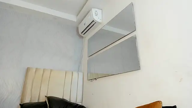 kayna_gomez webcam