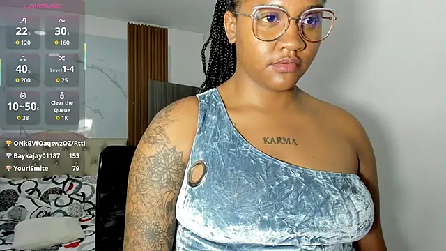 ZahraRose webcam
