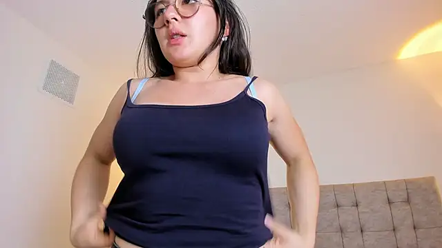 Bella_Sumers webcam
