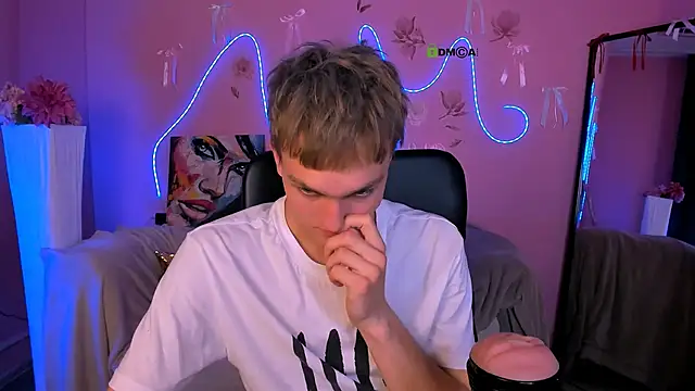 john_lik webcam