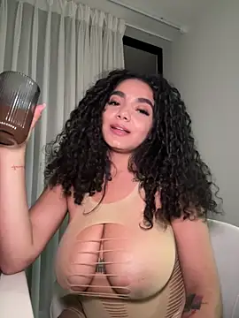 Curlyierr webcam