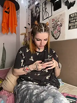MoonAgnes live sex cam