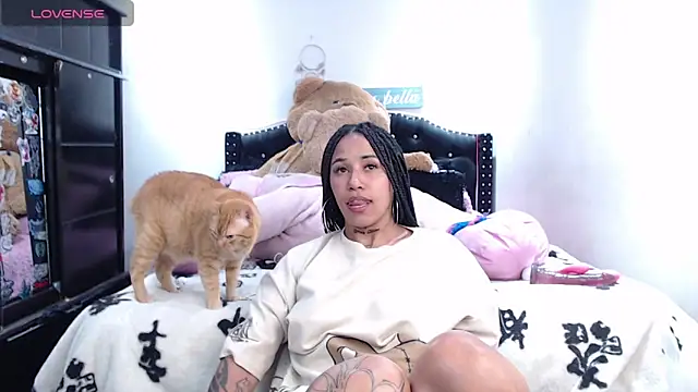 devi_black13_ webcam