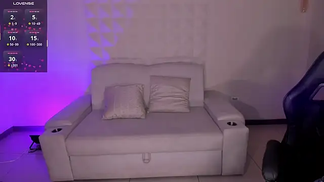 MayaMoretti_ webcam