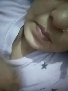 Priya_089 webcam