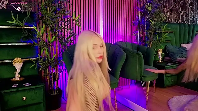 BarbieKara webcam