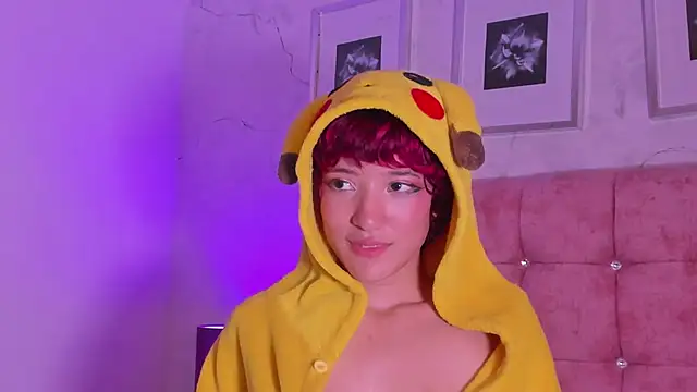 MiaaBlake_ webcam
