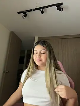 lunablossom_ webcam