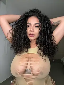 Curlyierr webcam