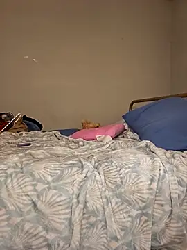 oliviaprettypussy