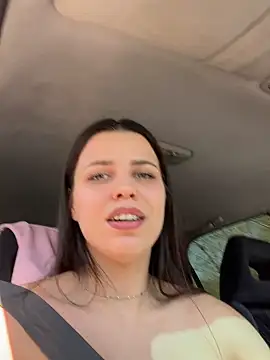 Hottest_Mia