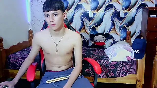 artursmith (M twink) - show cum