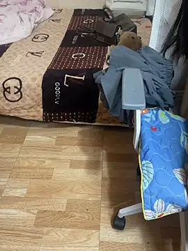 Mina048 webcam