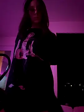 LilyOrion webcam
