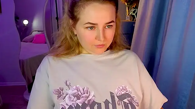 Mira_Mermayd webcam
