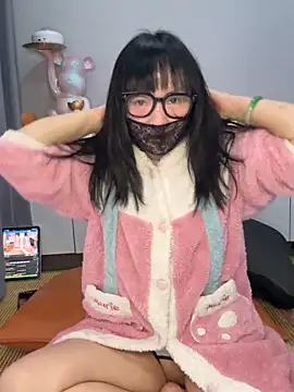 美女taozi18在线直播