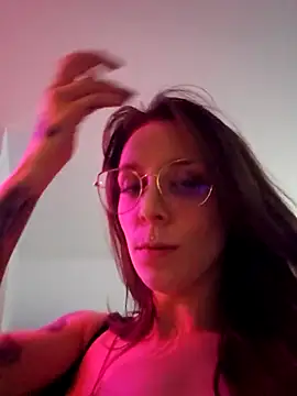 LilyOrion webcam