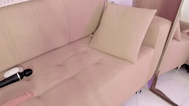valy_shyness webcam