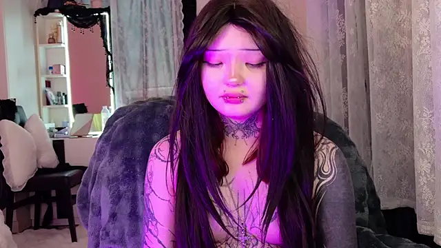 lein_bone (F teen) - Deepthroat dildo