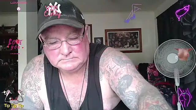 KINKYBLUEYES69 webcam