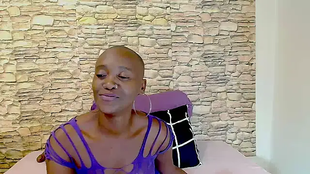 EbonyOlive69 webcam