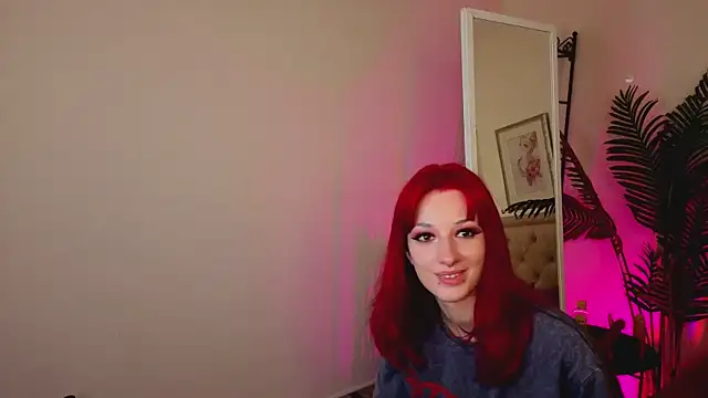 GinaSpicey webcam