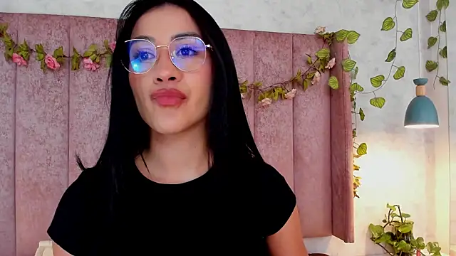 AnyaJay webcam