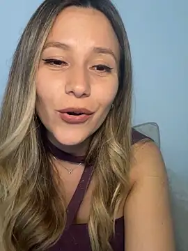 nasss7 (F young) - TURCA CON CREMA Y CREMA EN LA COLA