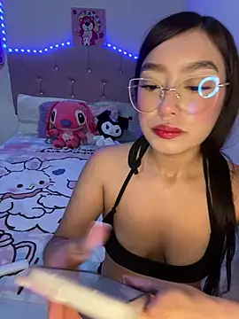 Miakittyyy webcam