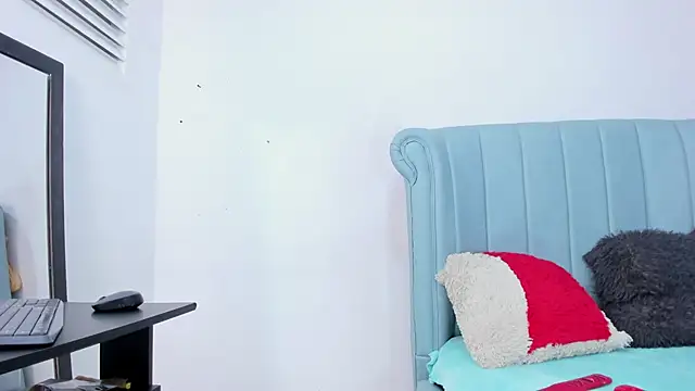 MatureHorny_70 webcam