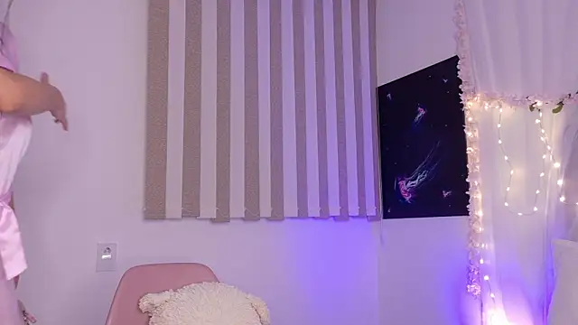 Julie_Bennet webcam