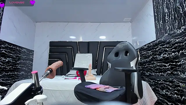 Ladyy_Scarlett