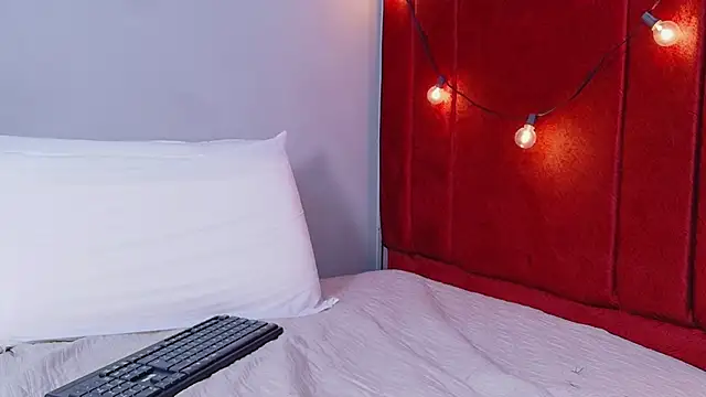 EbonyCoWorker webcam