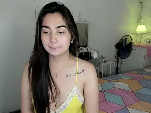 nica_doll webcam