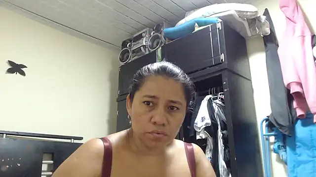 adrixxx38 webcam