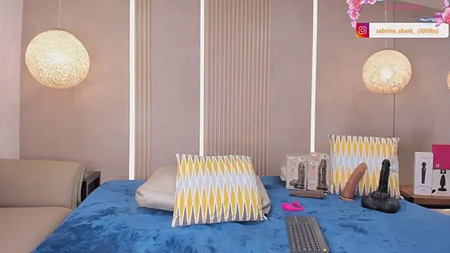 sabrina_shark_ webcam