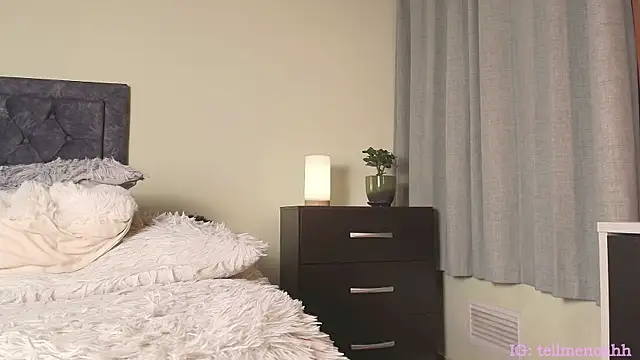 Hairyparadise webcam