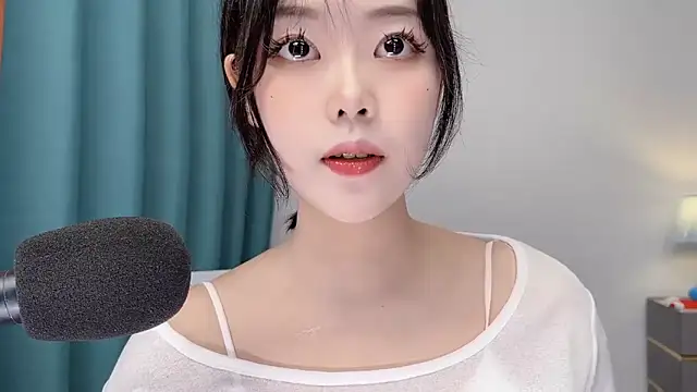 smalldaisy live sex cam